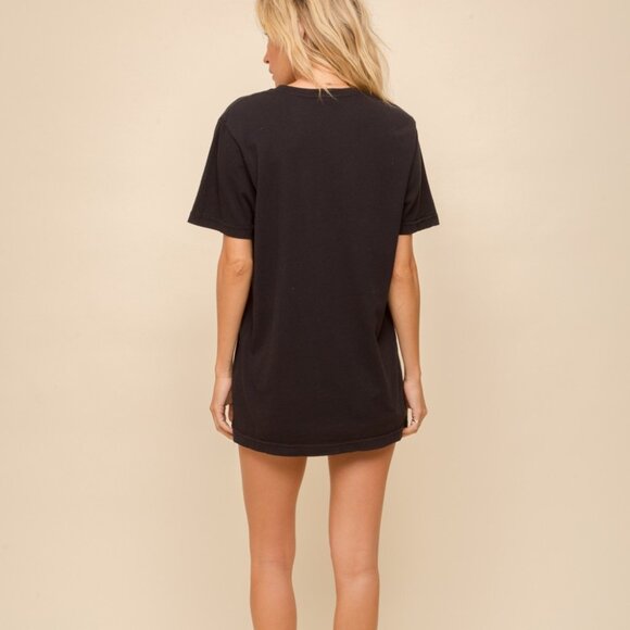 HEM & THREAD Black “True Friends Are Always Together In Spirit” Graphic Tee - Picture 4 of 10
